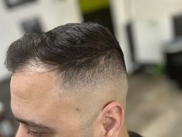 A skin fade at Razors